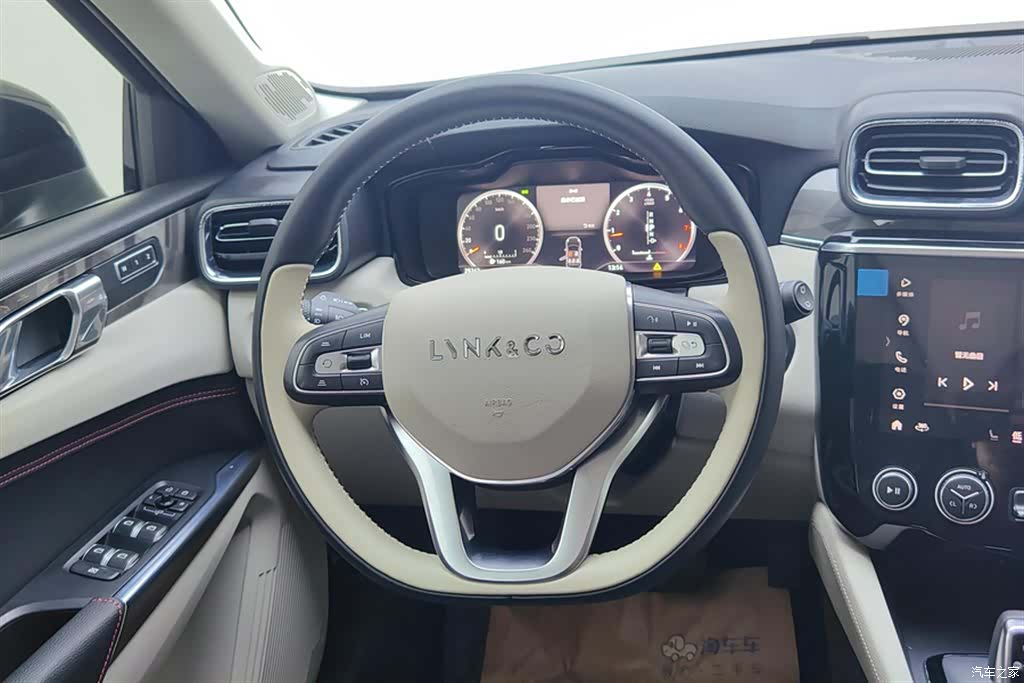 Lynk & Co 01, 2019 15