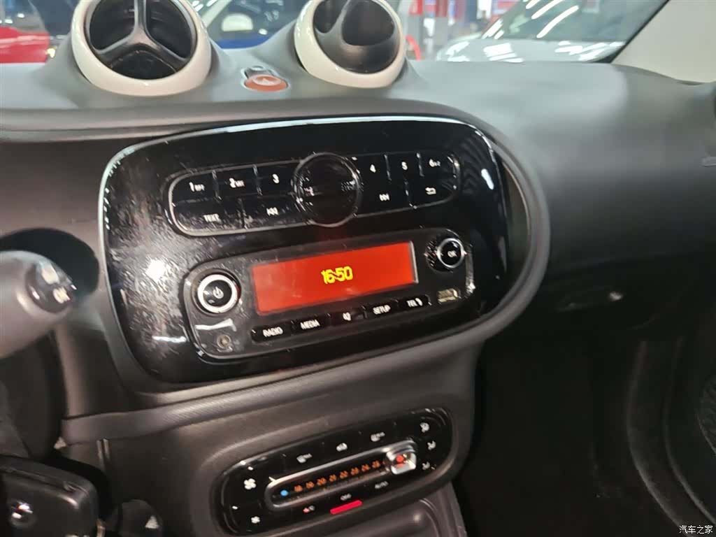Smart Fortwo, 2017 13