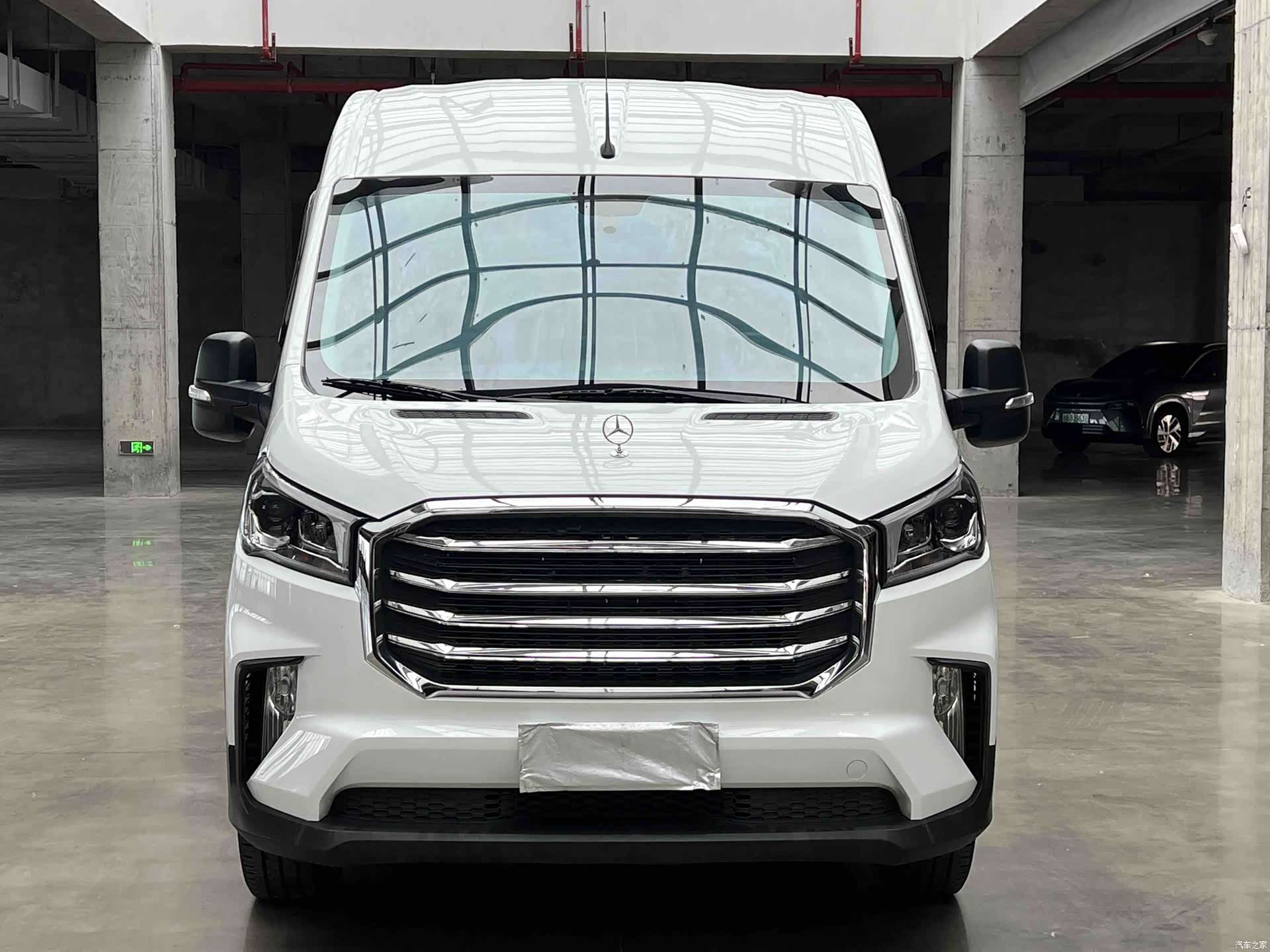 Maxus V90, 2024 2