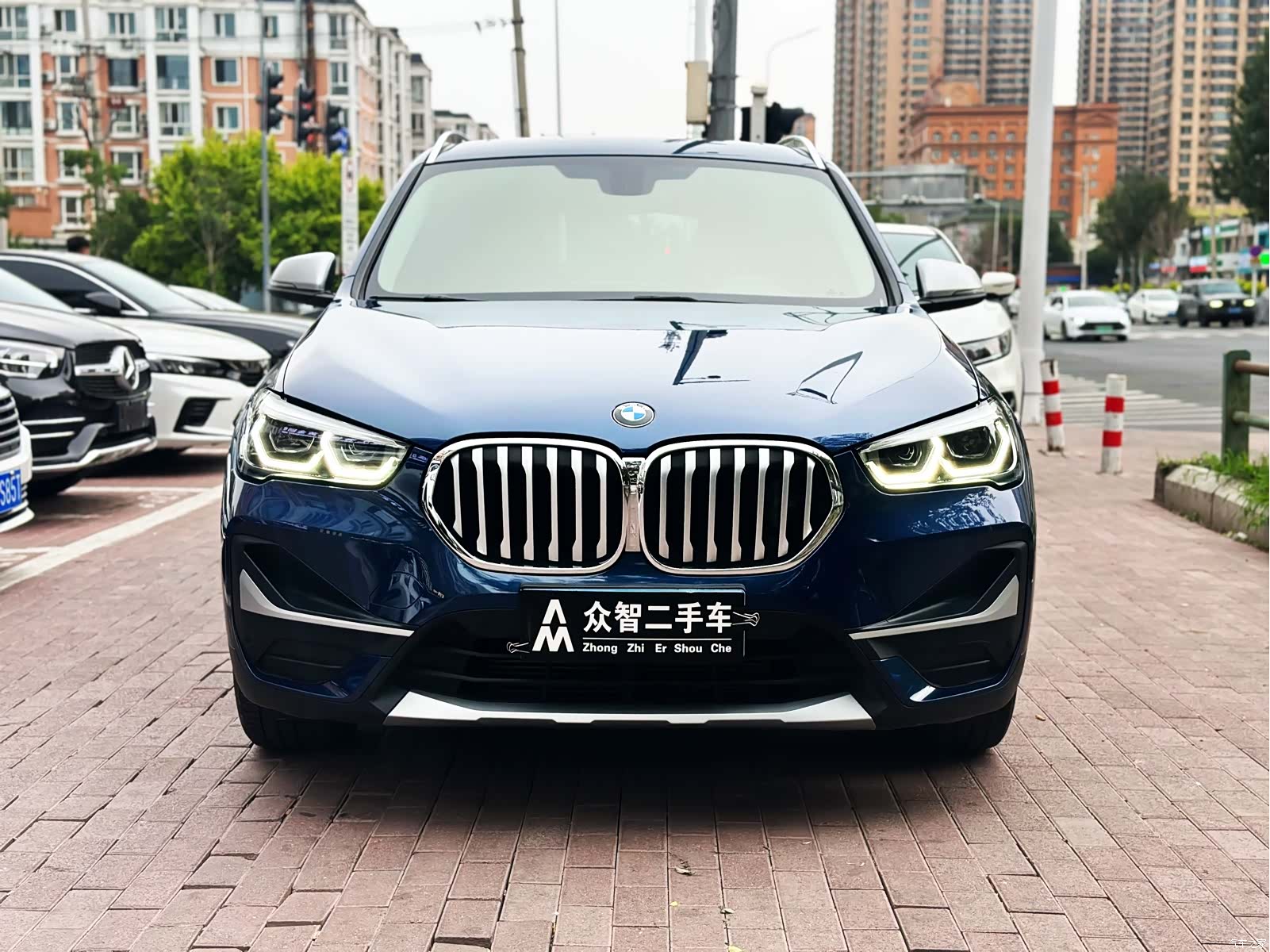 BMW X1, 2021 все фото