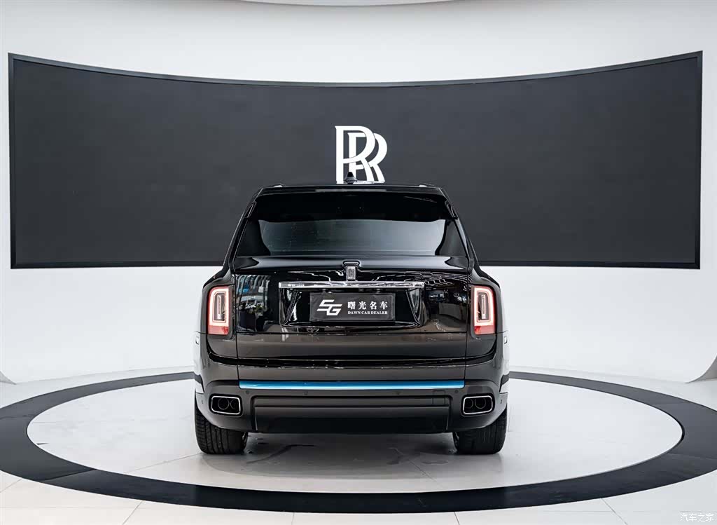 Rolls-Royce Cullinan, 2025 все фото
