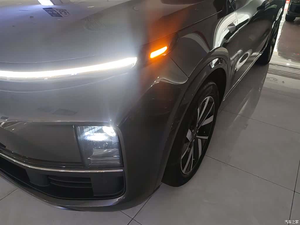 Li Auto L8, 2023 24
