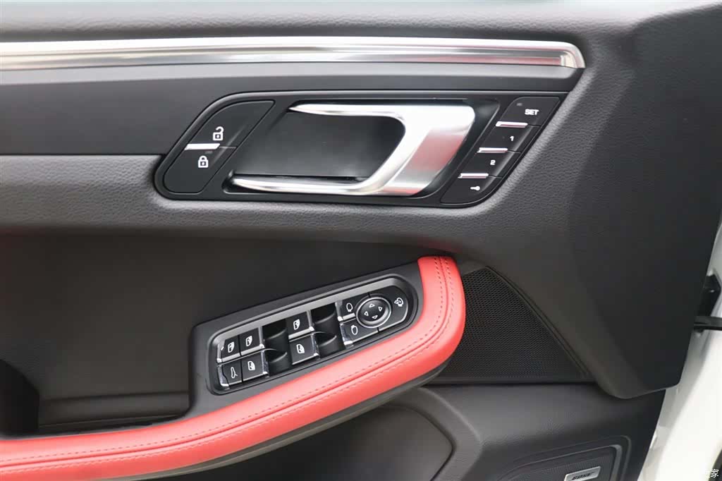 Porsche Macan, 2020 11