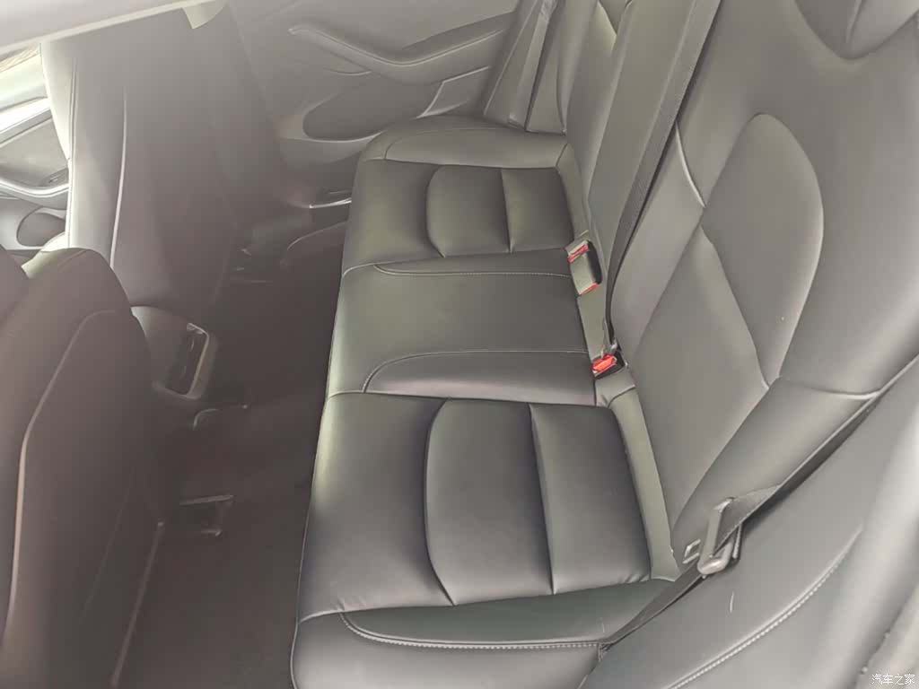 Tesla Model 3, 2022 17