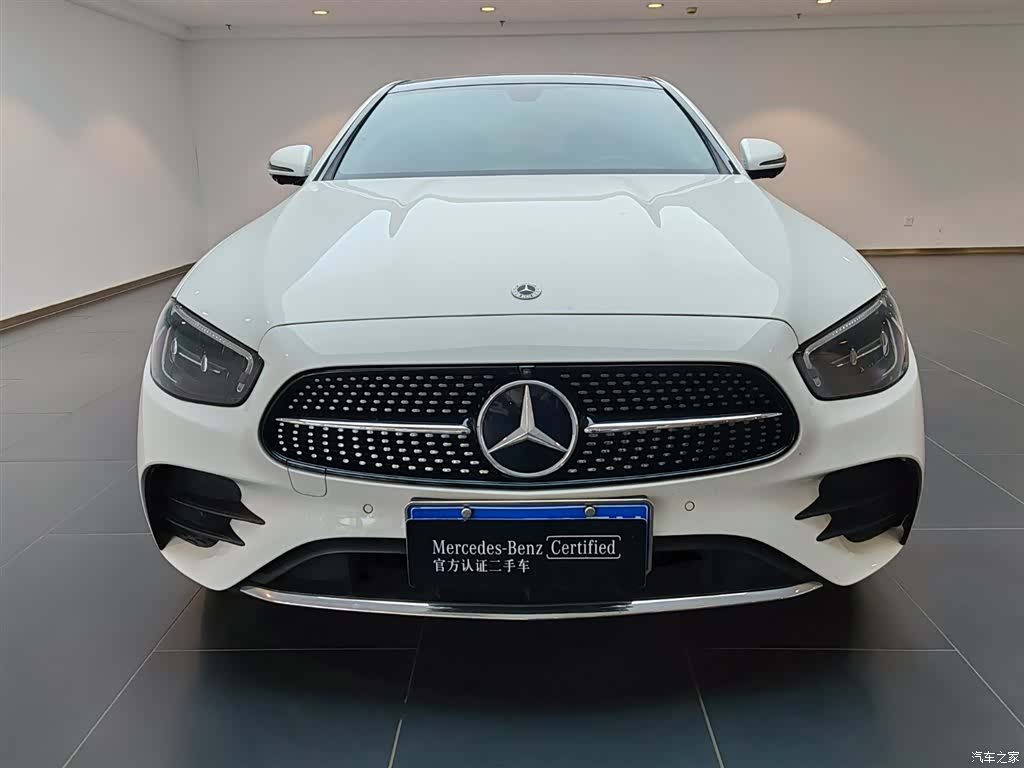 Mercedes-Benz E-Class, 2023 4