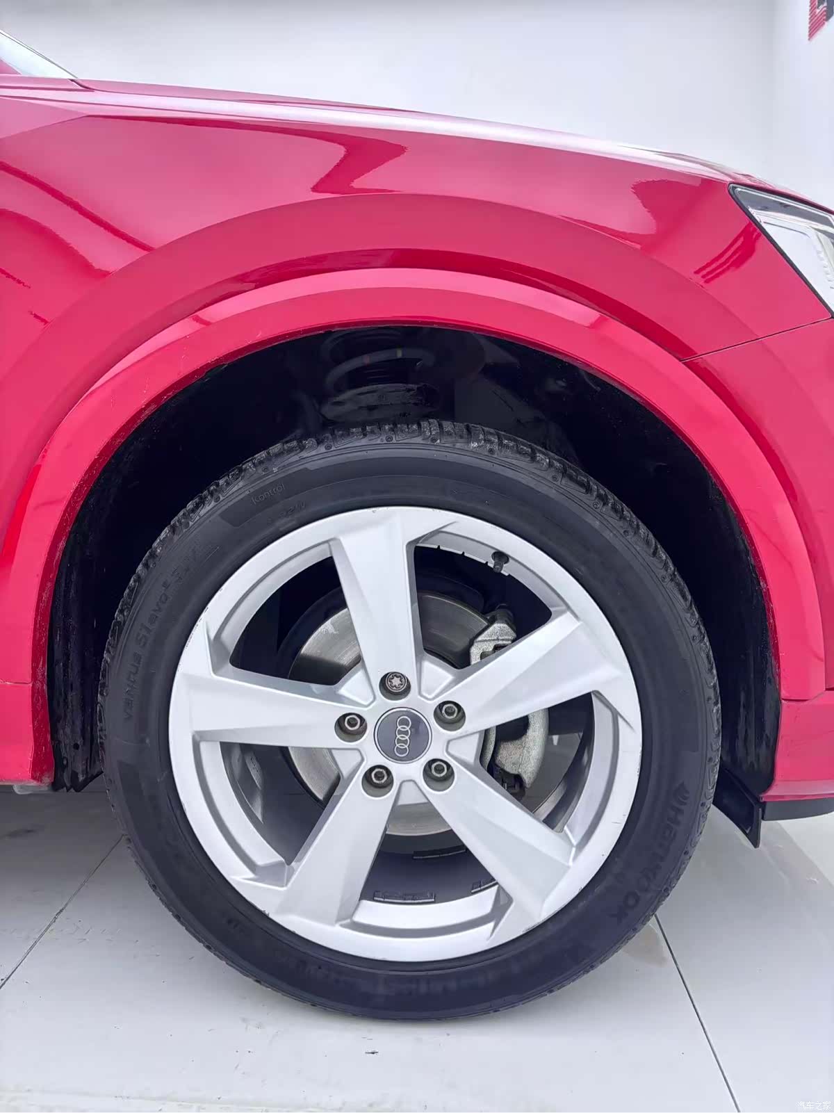 Audi Q2L, 2019 14