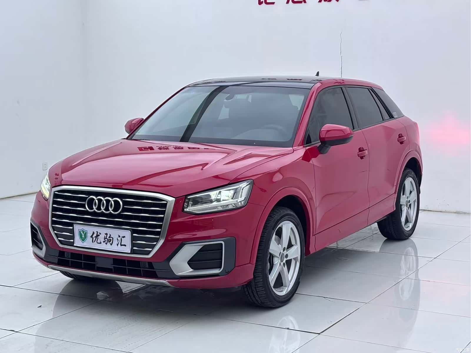 Audi Q2L, 2019 1