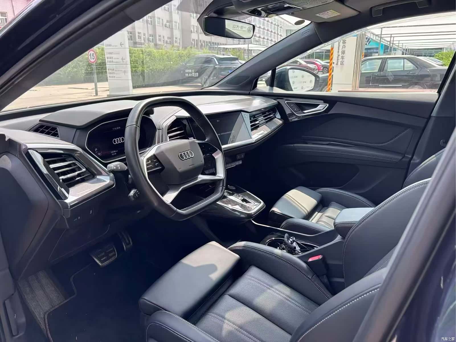 Audi Q4 e-tron, 2024 3