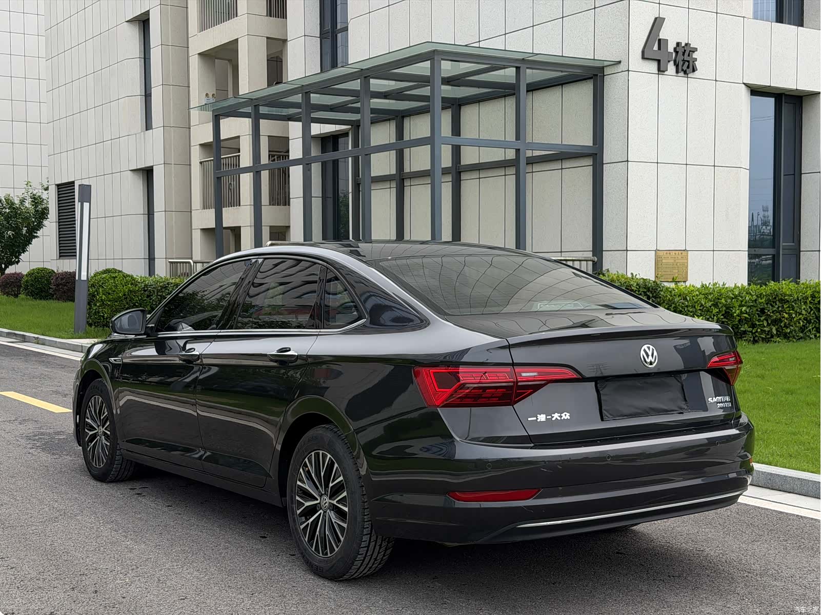 Volkswagen Sagitar, 2020 6