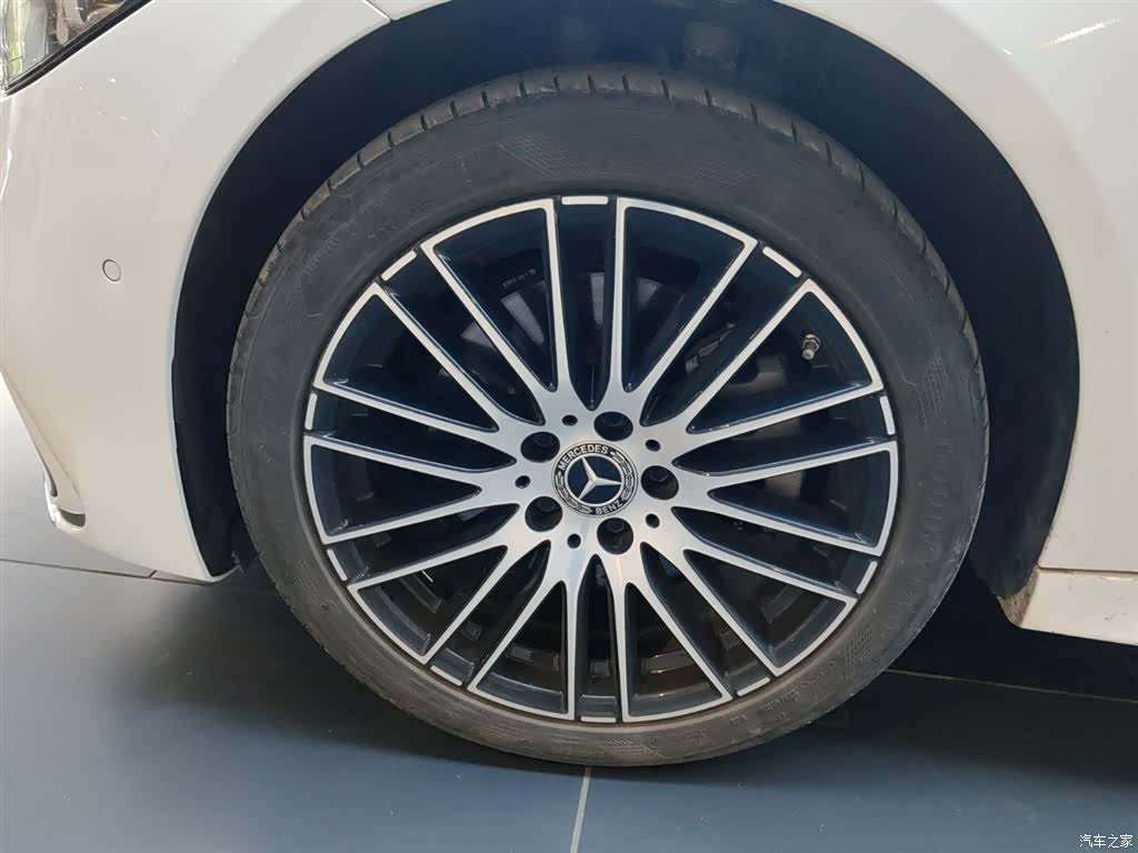Mercedes-Benz C-Class, 2022 18