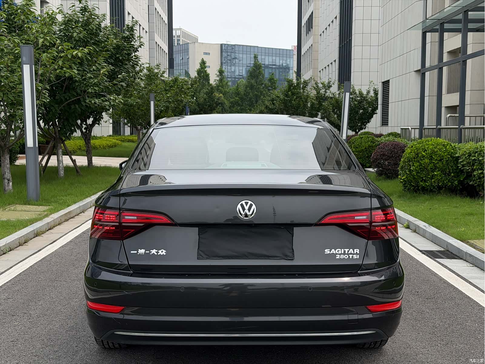 Volkswagen Sagitar, 2020 4