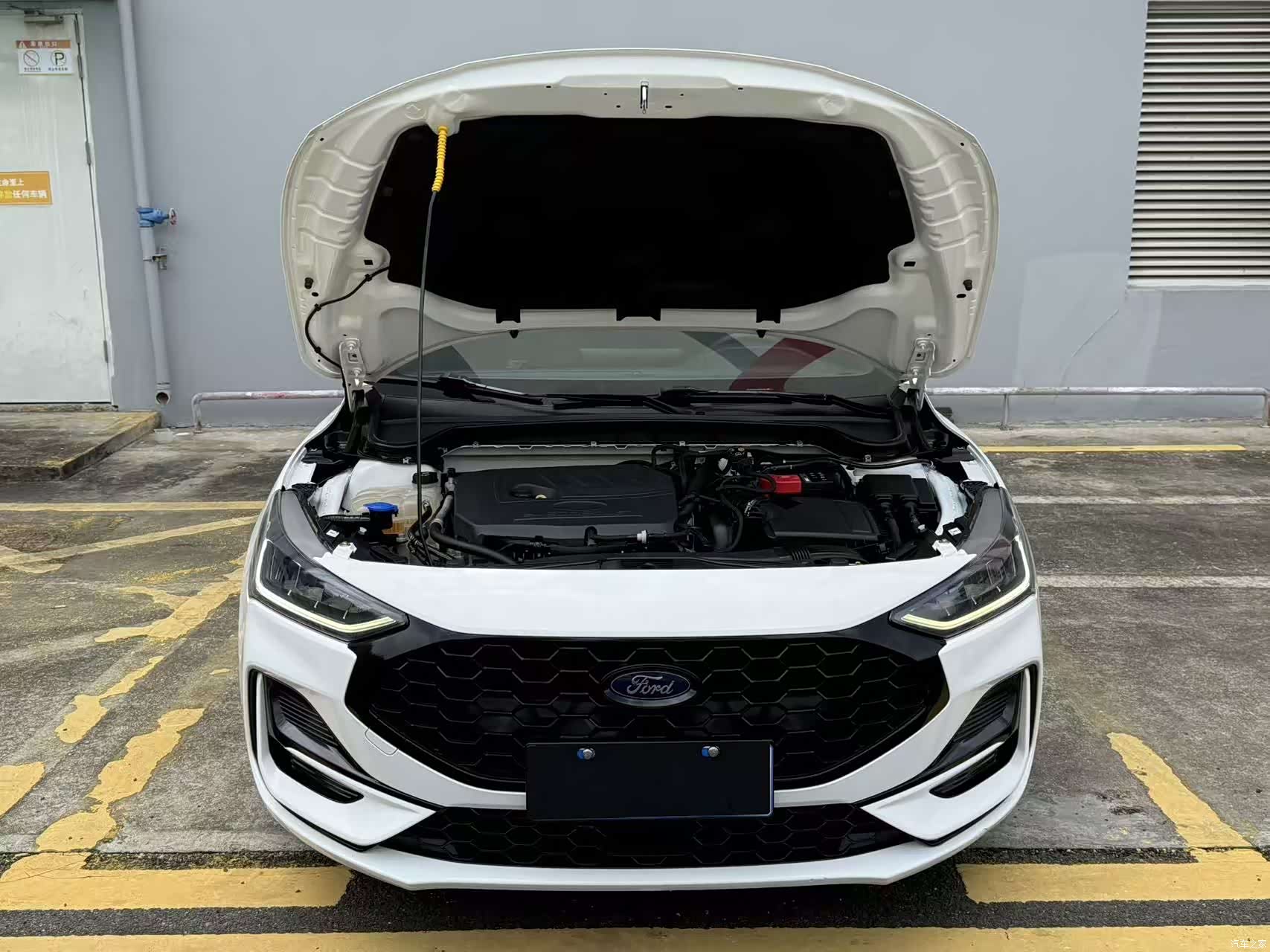 Ford Focus, 2023 8