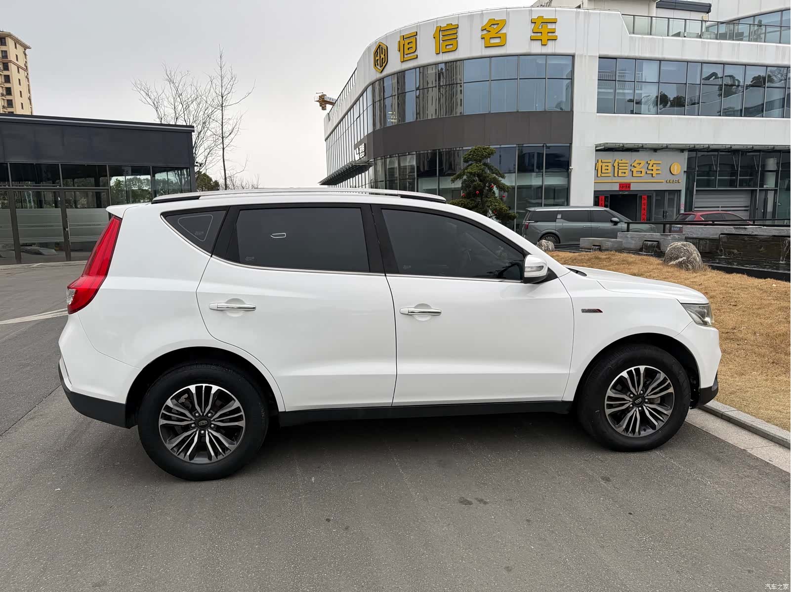 Geely X6, 2017 10