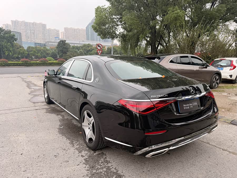 Mercedes-Benz Maybach S-Class 2025, фото 15
