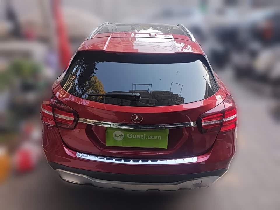 Mercedes-Benz GLA