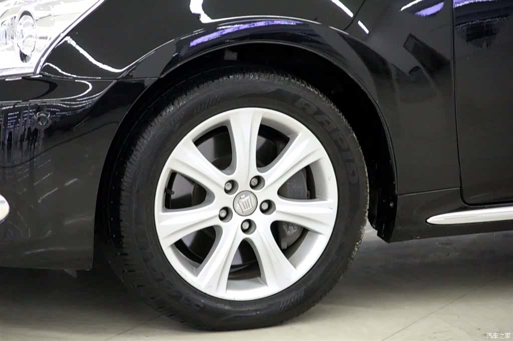 Toyota Crown, 2013 32