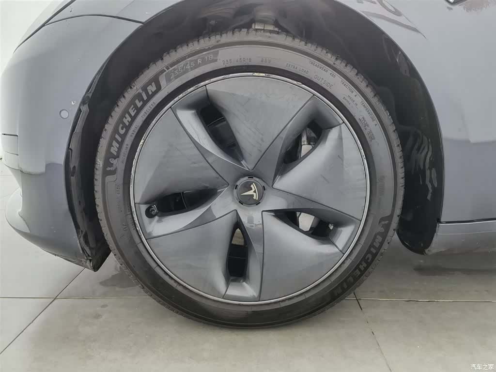 Tesla Model 3, 2020 17