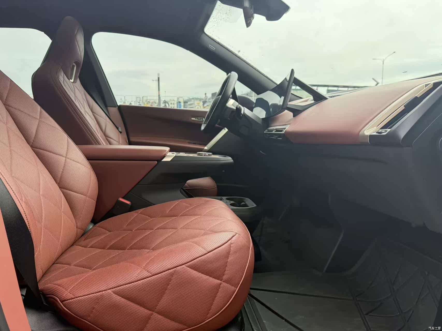 BMW iX, 2024 11
