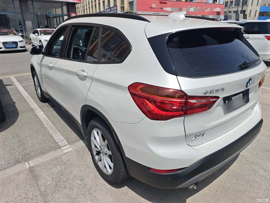 BMW X1, 2019 все фото