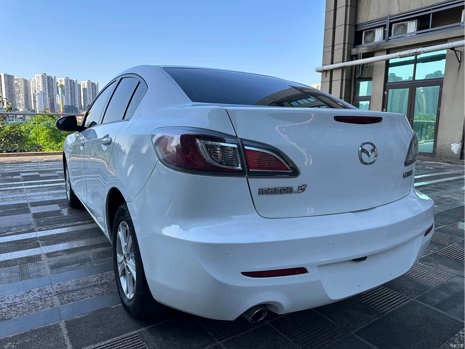 Mazda 3, 2013 4
