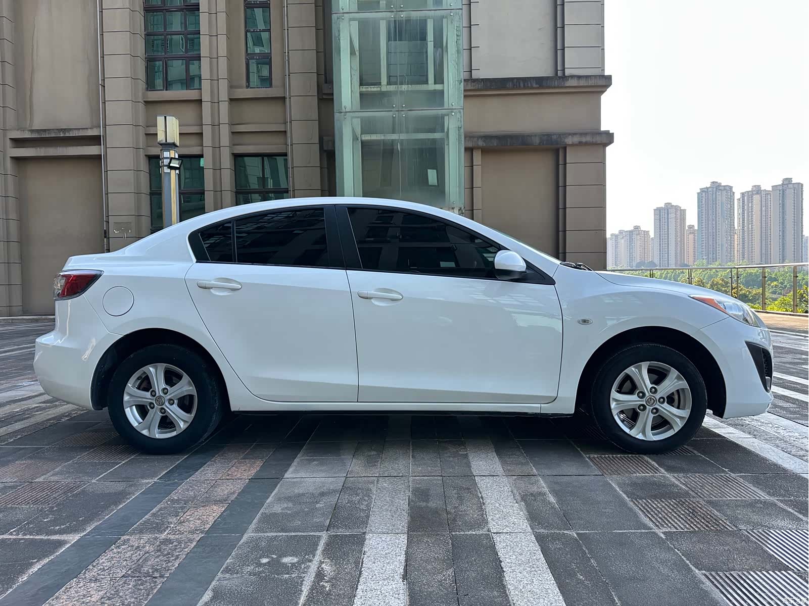 Mazda 3, 2013 7