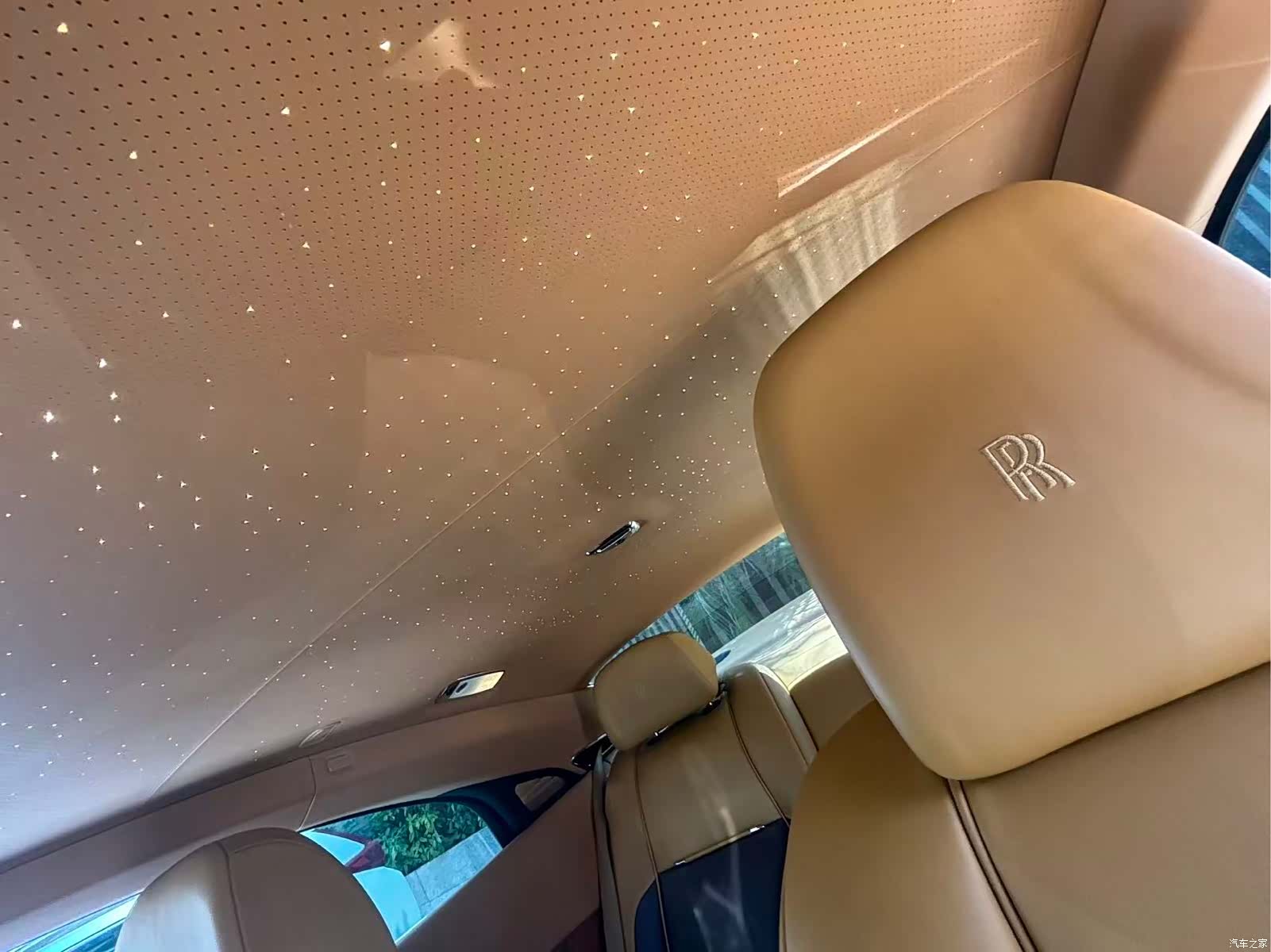 Rolls-Royce Wraith, 2014 7