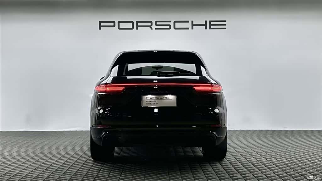 Porsche Cayenne, 2023 все фото