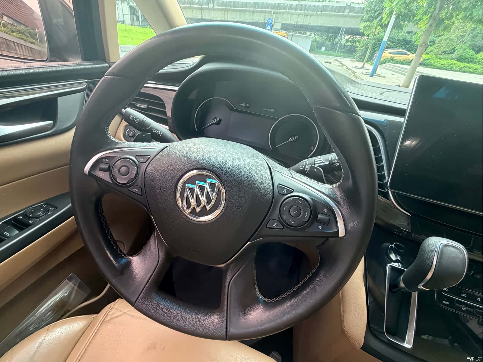 Buick GL8, 2017 18