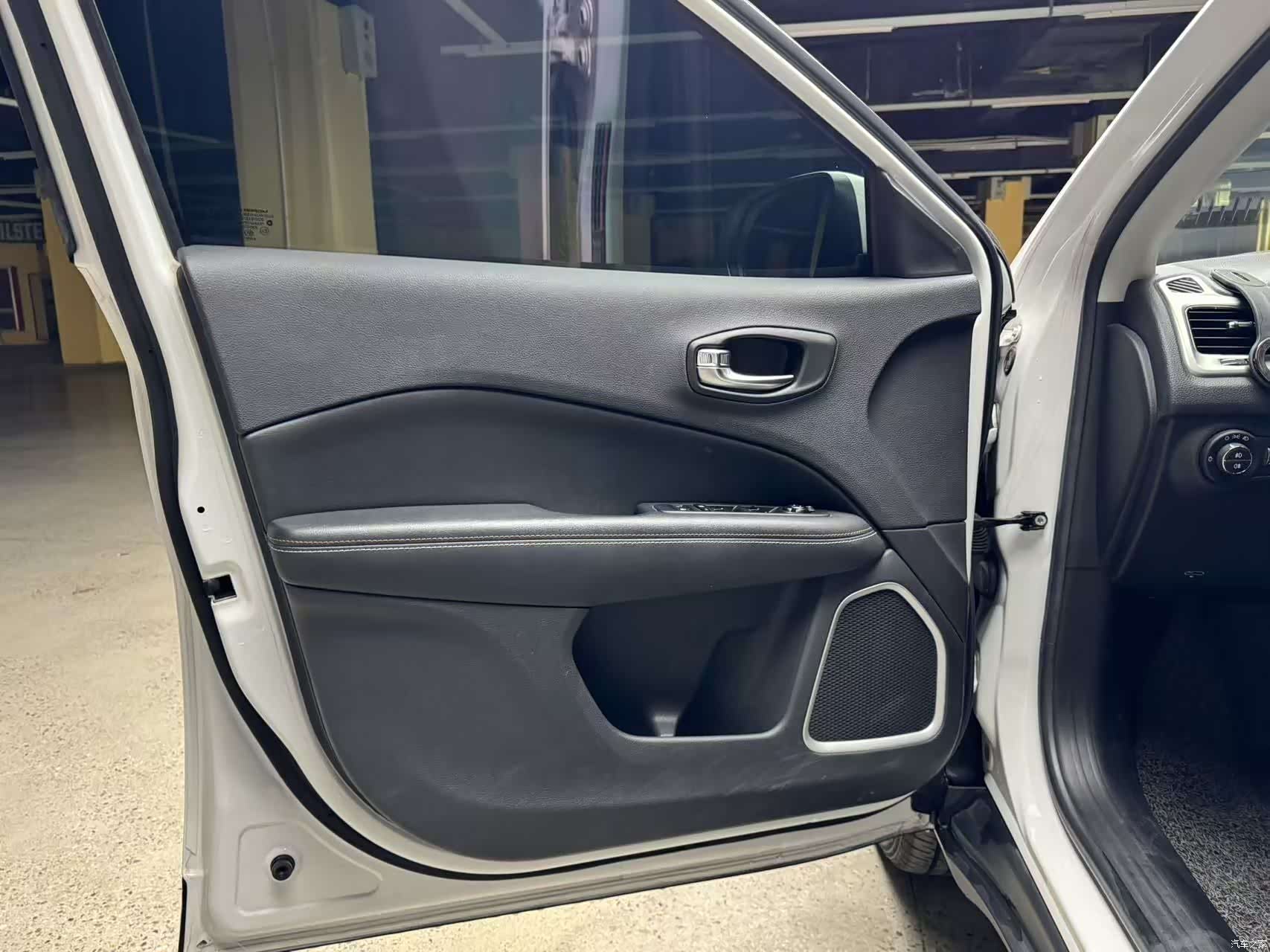 Jeep Compass, 2018 все фото