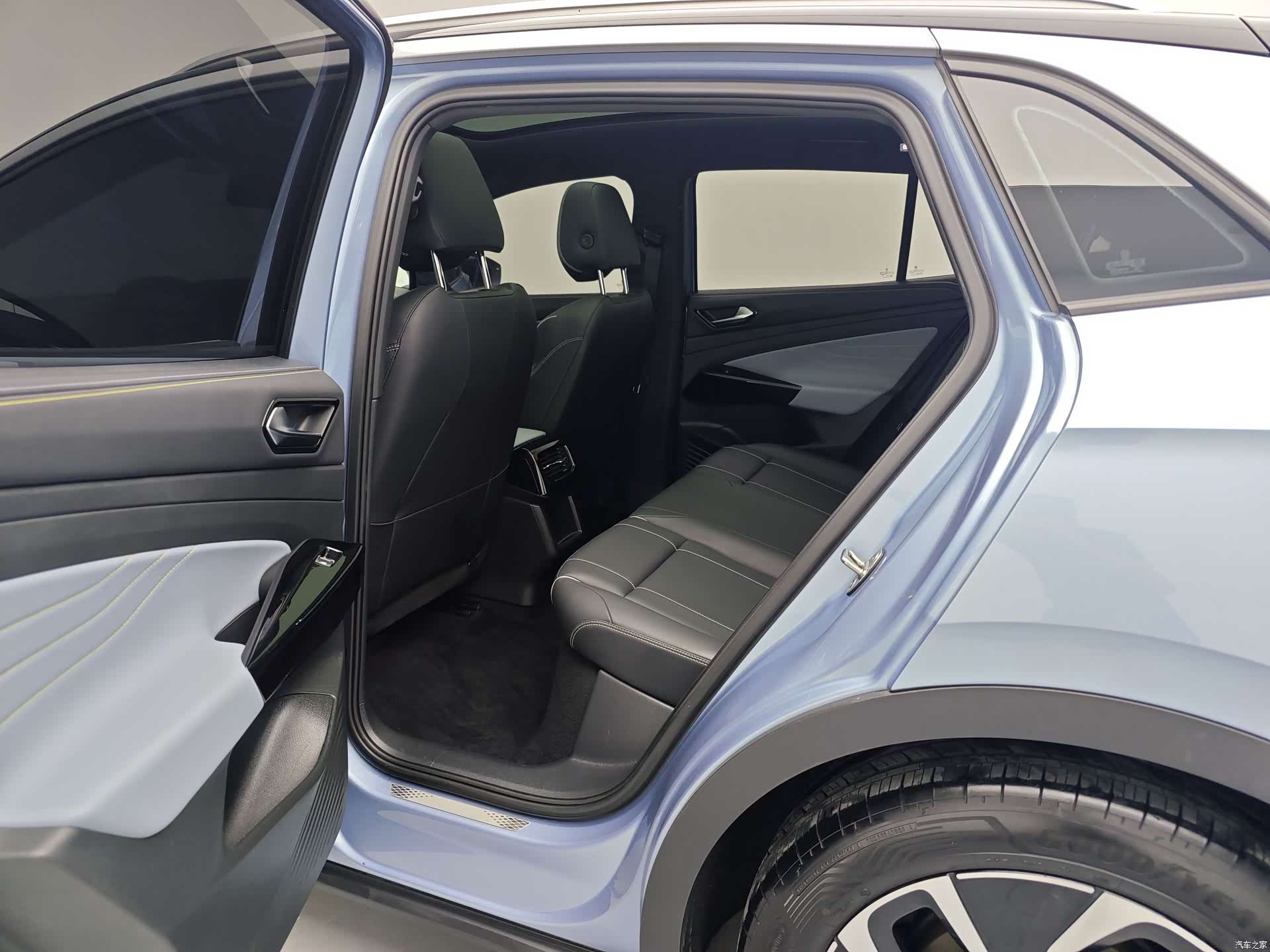 Volkswagen ID.4, 2021 9
