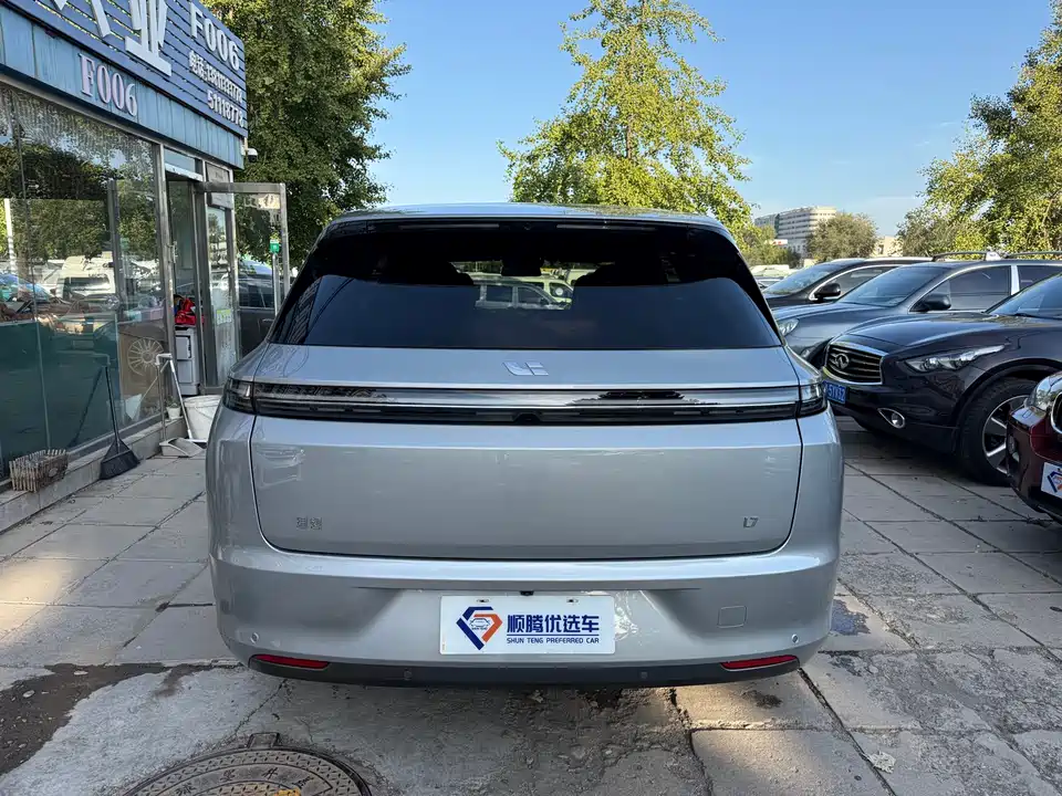 Li Auto Ideal L7