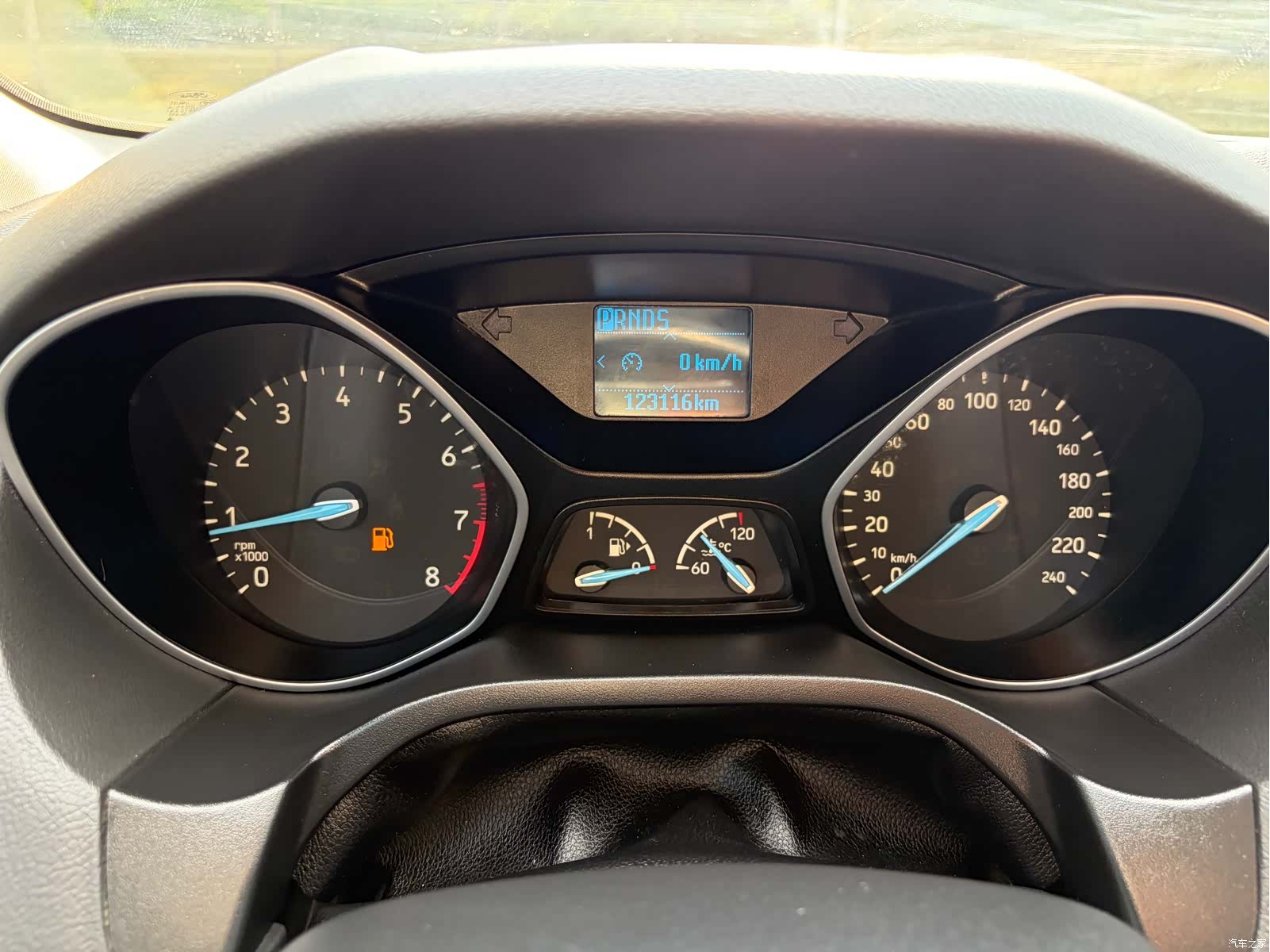 Ford Focus, 2015 8