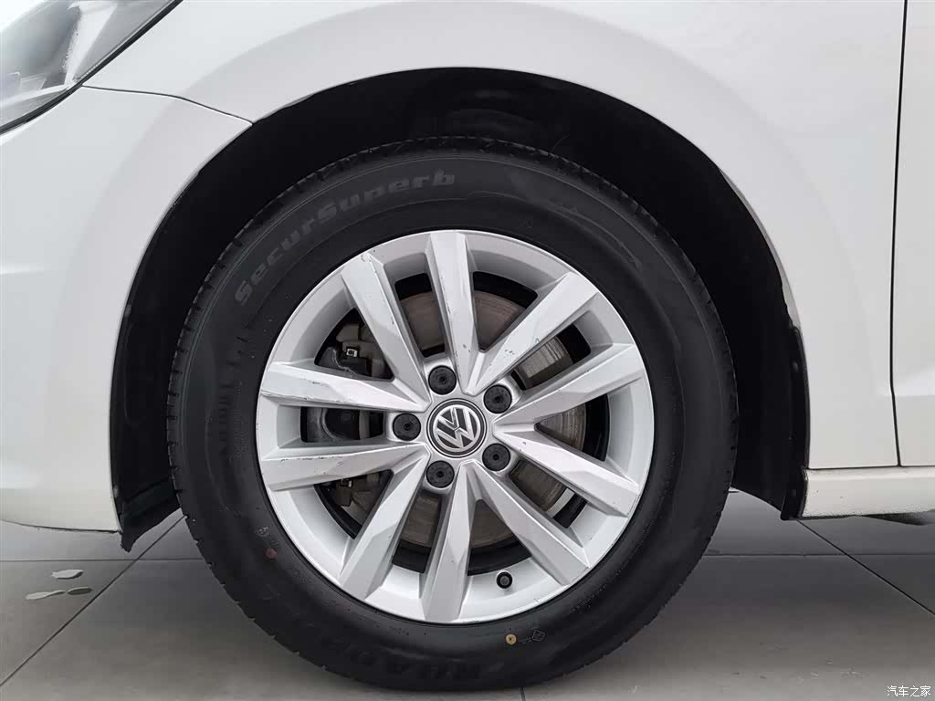Volkswagen L, 2017 17