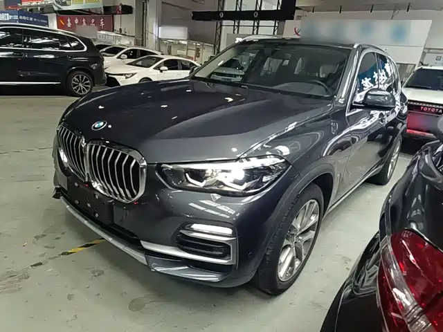 BMW X5 2021 — купить из Китая под заказ