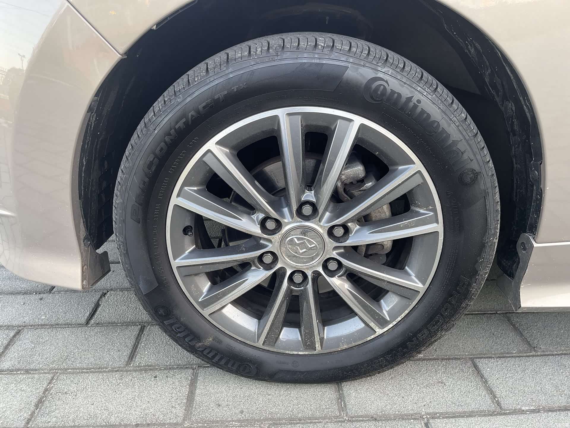 Maxus G10, 2016 11