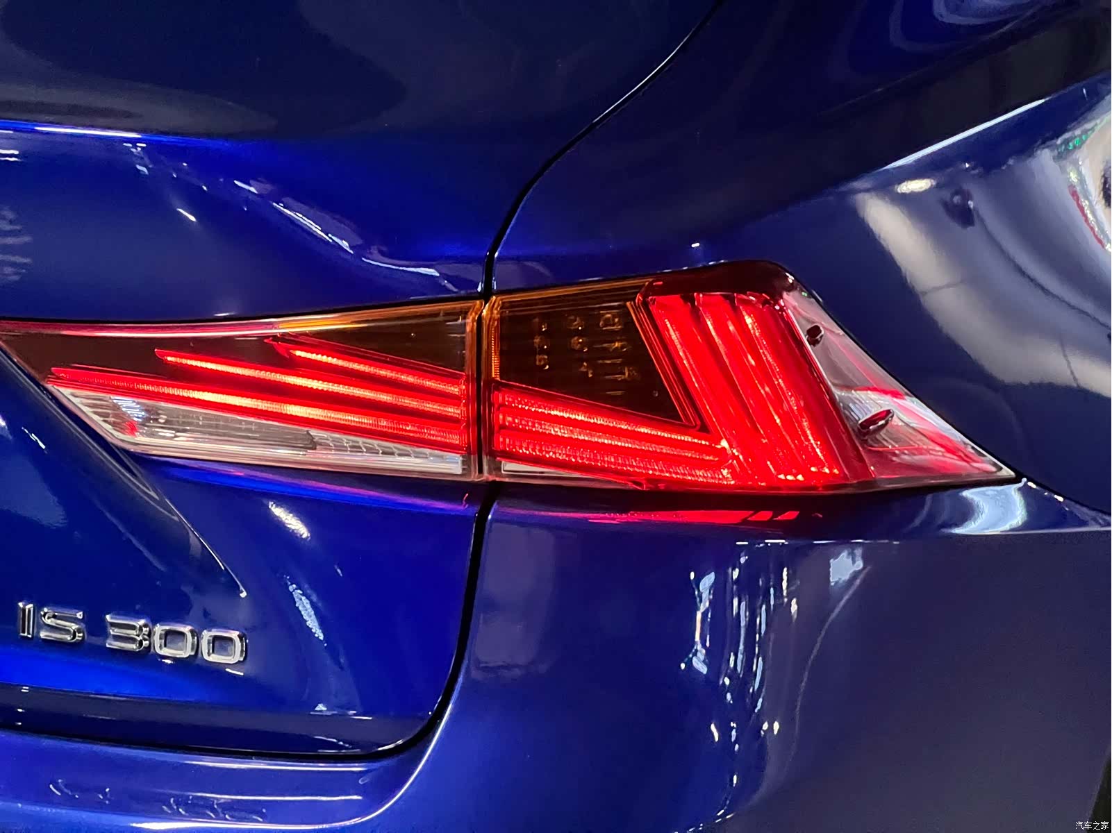 Lexus IS, 2018 17