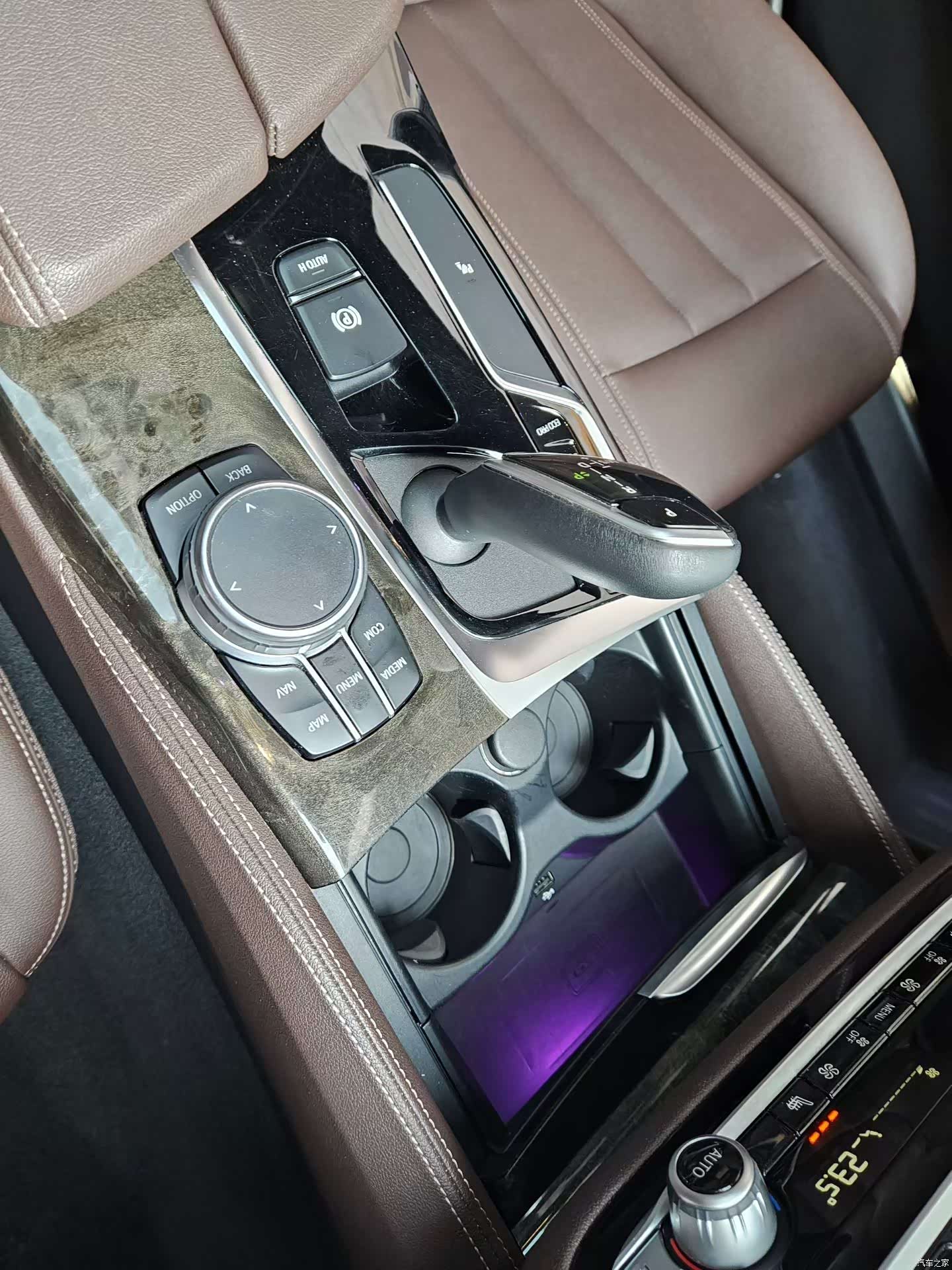 BMW 5 Series, 2020 6