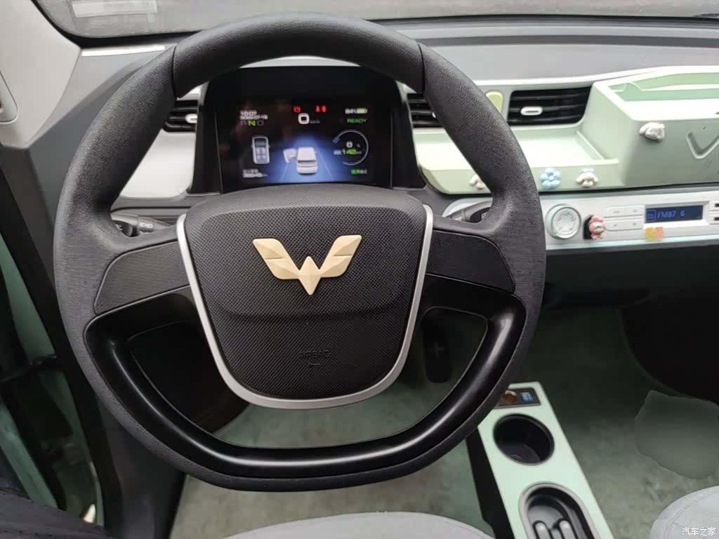 Wuling MINIEV, 2021 11