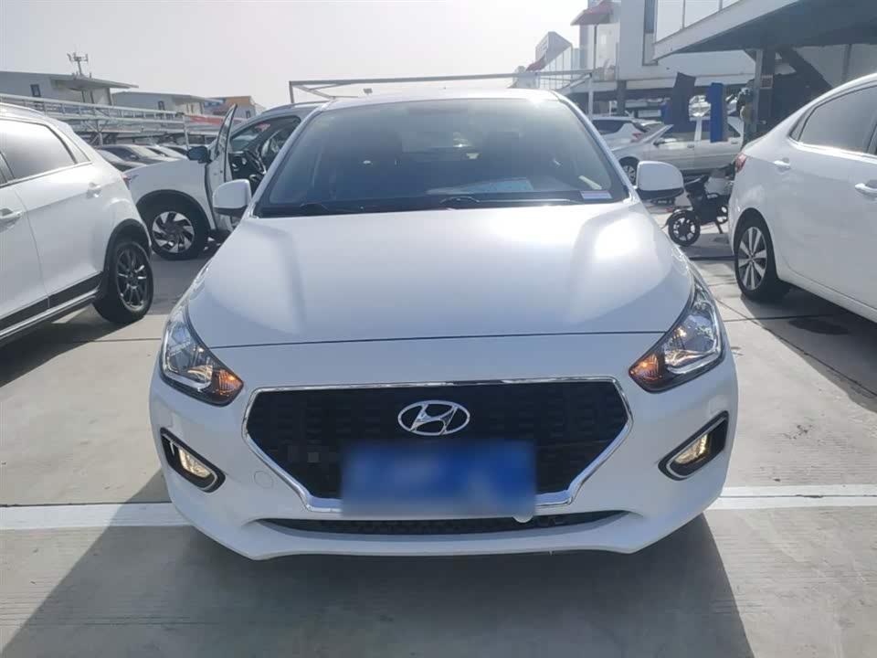 Hyundai Rena