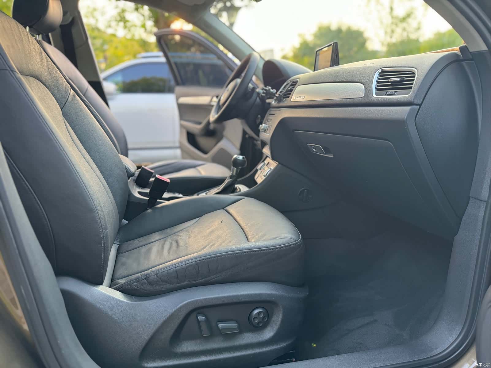 Audi Q3, 2013 6
