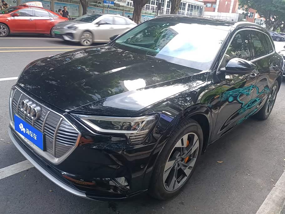 Audi e-tron
