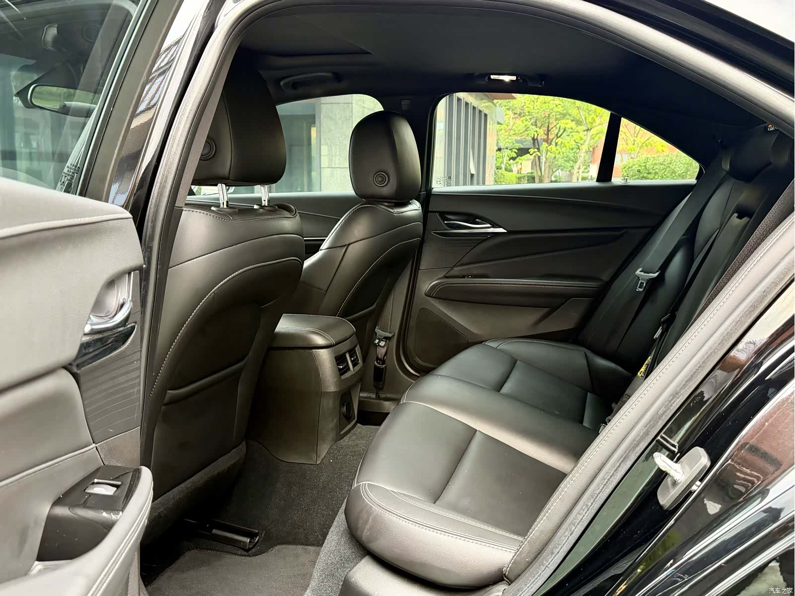 Cadillac CT4, 2022 10