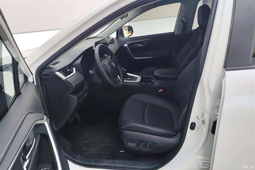 Toyota RAV4, 2023 9