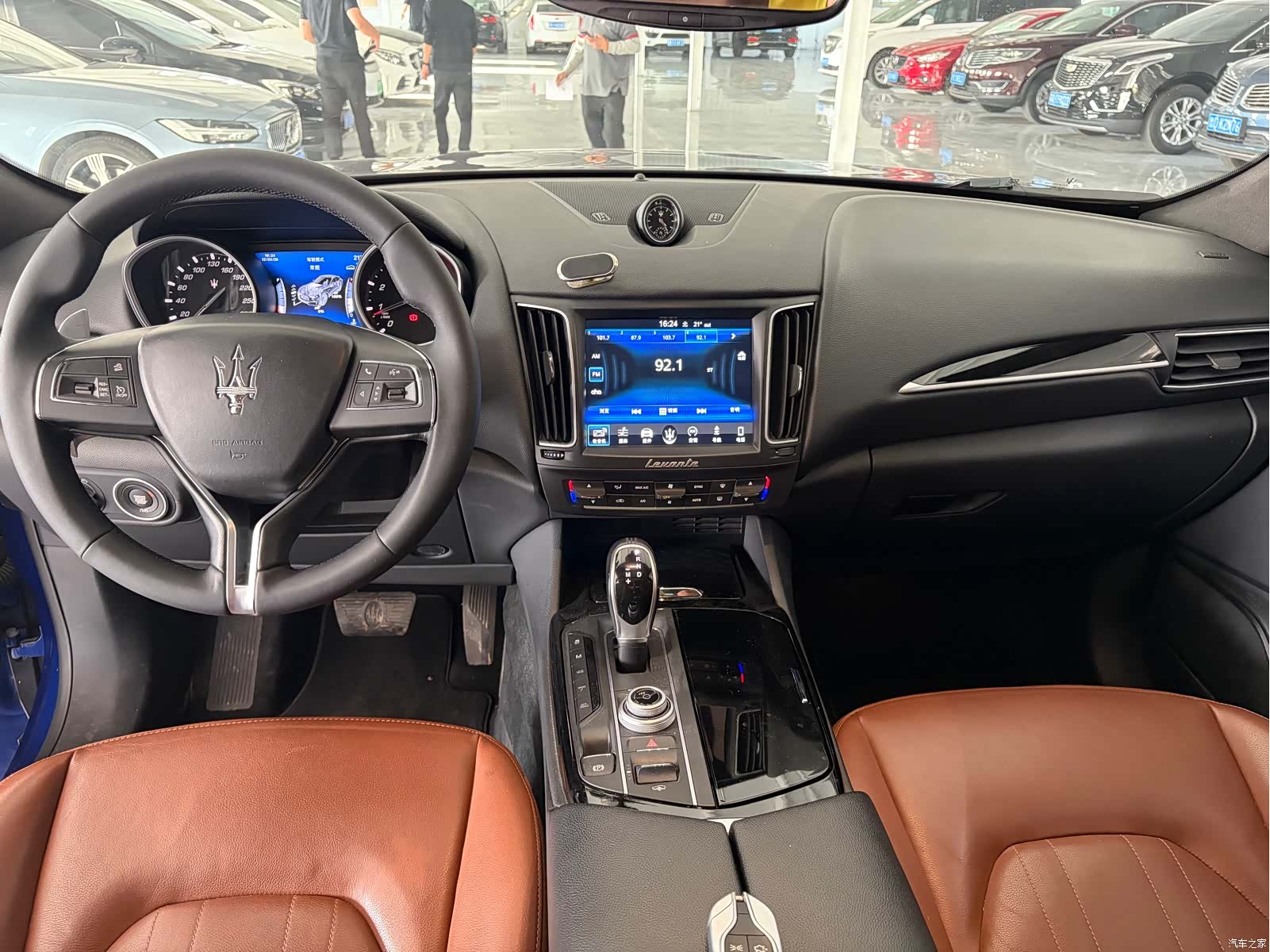Maserati Levante, 2018 11