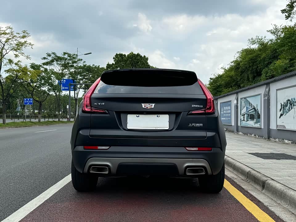 Cadillac XT4