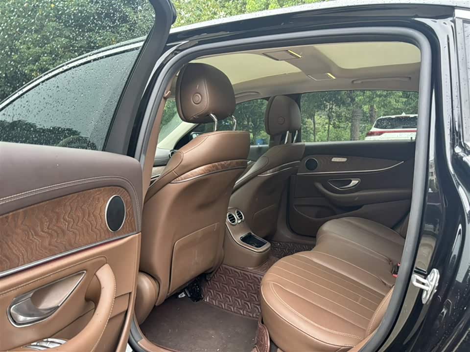 Mercedes-Benz E-class Mercedes-Benz E-class