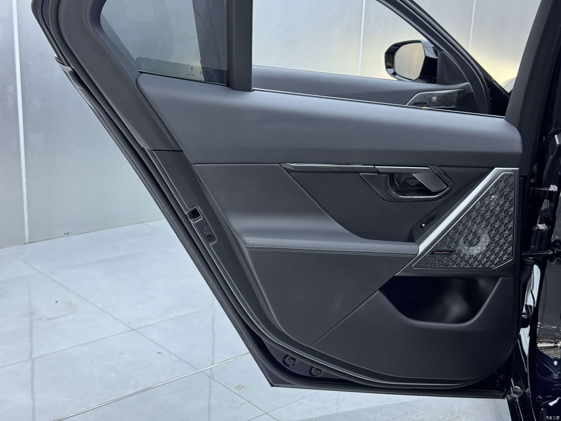 BMW i5, 2024 20