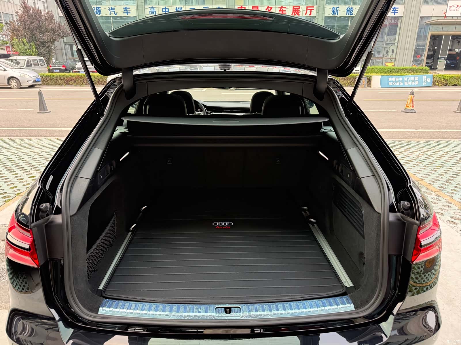 Audi A6, 2023 25