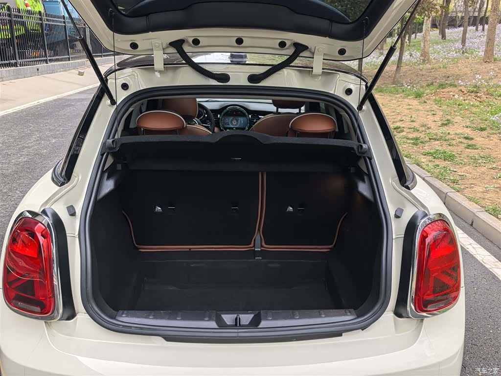 Mini Cooper, 2022 16