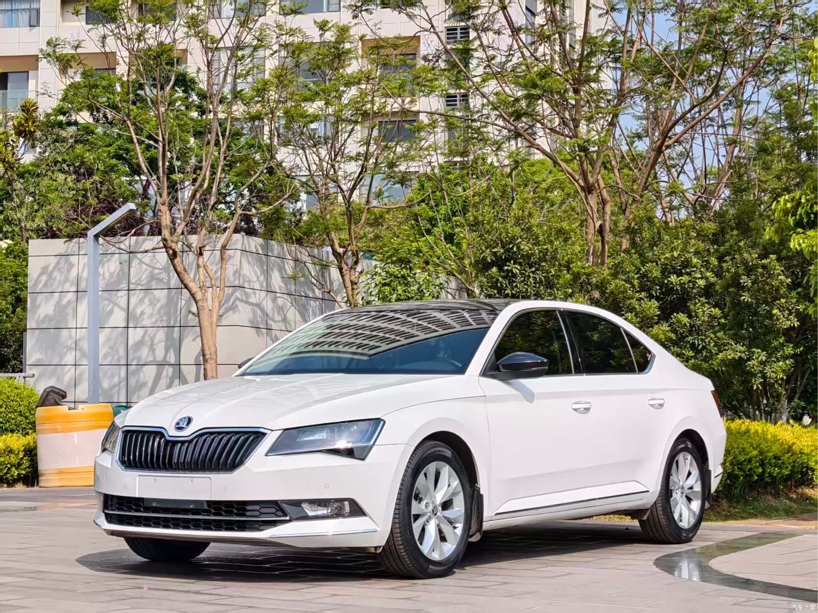 Skoda Superb, 2019 1